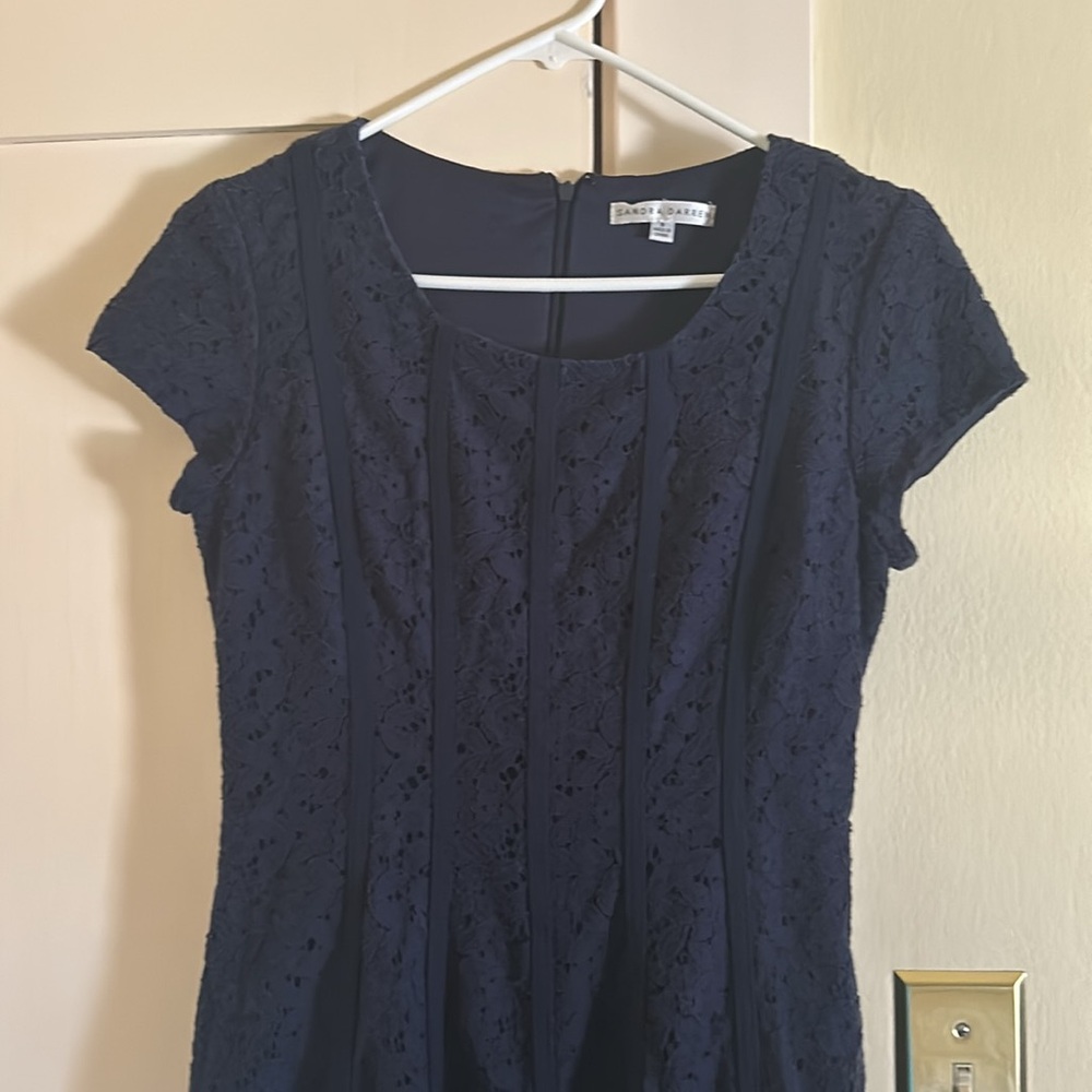 Top Designer Sandra Darren dress Women’s Size 8, Dark Navy blue lace material